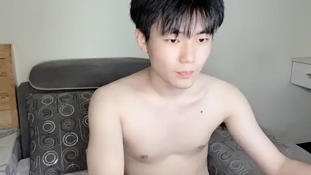 Snapshot of xiaoyang5200 chatting on 10-03-25, 12:46 xiaoyang5200 online show from 10-03-25, 12:46