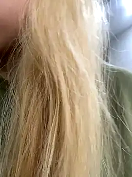 LunaMillie online show from 11-08-25, 05:51