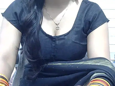 Snapshot of Mohinisingh_04 chatting on 02-28-26, 06:42 Mohinisingh 04 online show from 02-28-26, 06:42