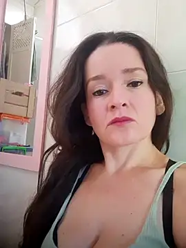 Snapshot of _anita_rojas chatting on 10-15-25, 02:28 anita rojas online show from 10-15-25, 02:28