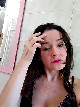 Snapshot of _anita_rojas chatting on 11-26-25, 01:56 anita rojas online show from 11-26-25, 01:56