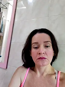 Snapshot of _anita_rojas chatting on 12-02-25, 02:56 anita rojas online show from 12-02-25, 02:56