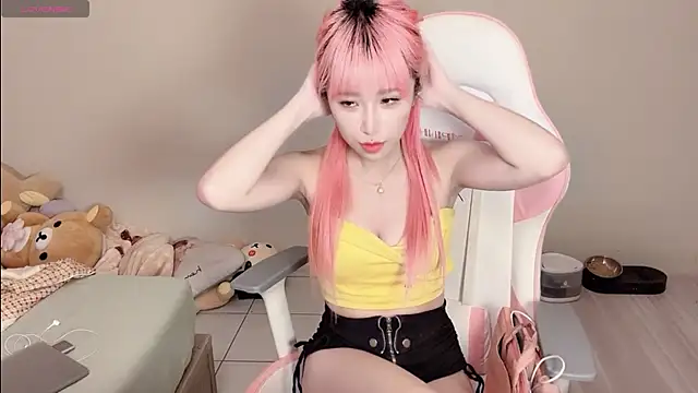 Snapshot of jiajia_0902 chatting on 09-18-25, 09:06 jiajia 0902 online show from 09-18-25, 09:06