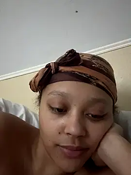 Marleymols online show from 12-21-25, 04:14