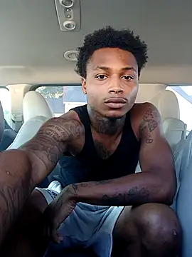 Snapshot of Dropdingo chatting on 10-15-25, 03:45 Dropdingo online show from 10-15-25, 03:45