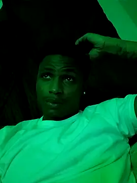 Snapshot of Dropdingo chatting on 11-25-25, 03:28 Dropdingo online show from 11-25-25, 03:28