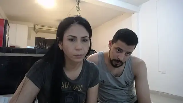 Snapshot of yohacriss chatting on 09-23-25, 05:43 yohacriss online show from 09-23-25, 05:43