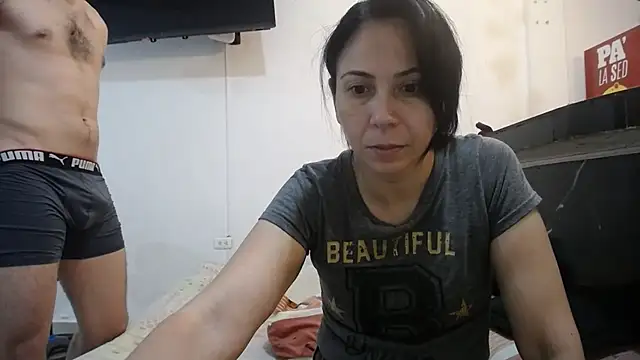 Snapshot of yohacriss chatting on 10-04-25, 07:17 yohacriss online show from 10-04-25, 07:17