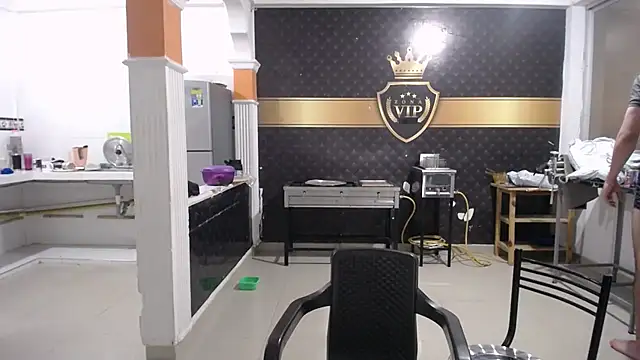 Snapshot of yohacriss chatting on 10-22-25, 11:48 yohacriss online show from 10-22-25, 11:48