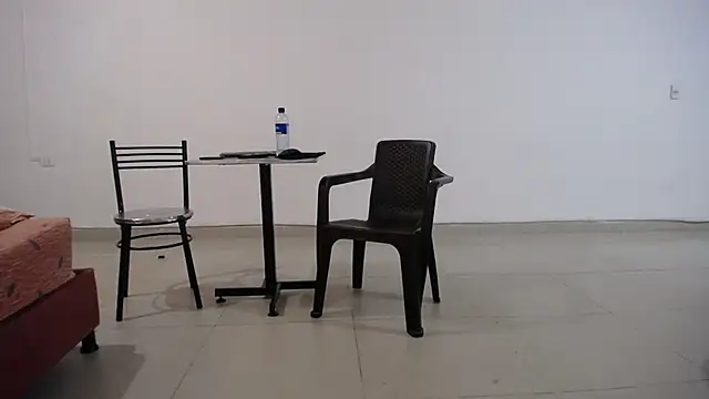 Snapshot of yohacriss chatting on 10-27-25, 03:21 yohacriss online show from 10-27-25, 03:21