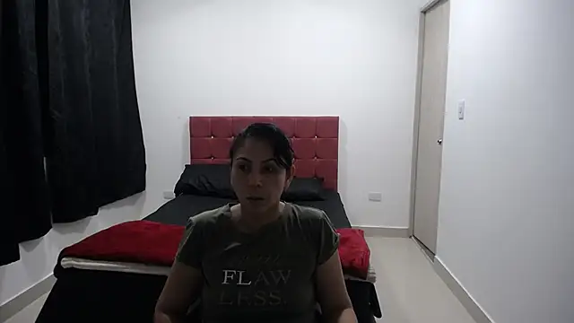 Snapshot of yohacriss chatting on 11-07-25, 03:39 yohacriss online show from 11-07-25, 03:39