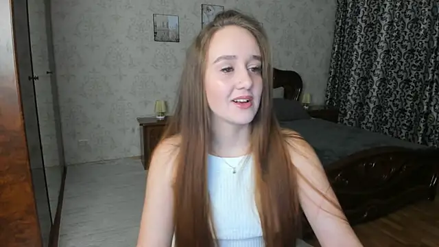 Snapshot of SabrinaCandi chatting on 10-29-25, 03:42 SabrinaCandi online show from 10-29-25, 03:42