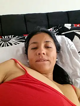 Snapshot of SofiiMilf chatting on 04-30-26, 06:25 SofiiMilf online show from 04-30-26, 06:25