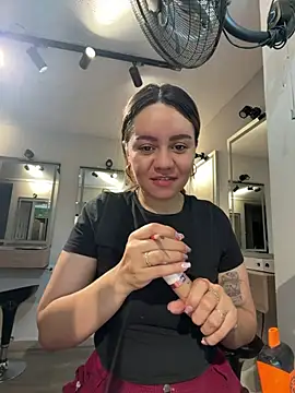 Sky Junne online show from 02-27-26, 01:55