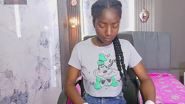 Snapshot of katia_green1 chatting on 03-23-26, 11:14 katia green1 online show from 03-23-26, 11:14