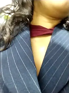 Snapshot of KAREN-25_ chatting on 09-10-25, 12:49 KAREN-25  online show from 09-10-25, 12:49