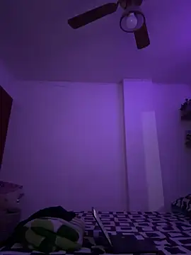 Luck  090 online show from 11-11-25, 01:49