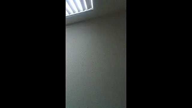 sthuart22 online show from 10-08-25, 10:51