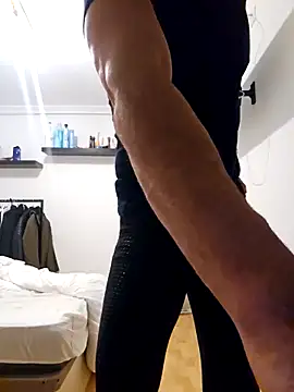 Latinfogoso84 online show from 11-14-25, 09:02