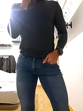 Latinfogoso84 online show from 11-18-25, 06:56