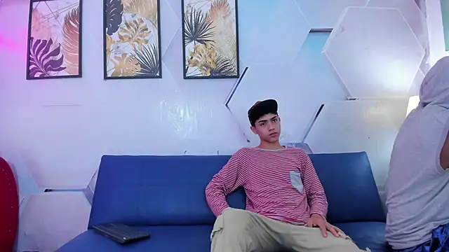 Snapshot of Xxx_hot3 chatting on 09-17-25, 03:03 Xxx hot3 online show from 09-17-25, 03:03