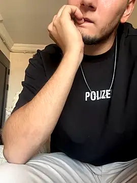 Snapshot of bogerkek chatting on 09-14-25, 02:05 bogerkek online show from 09-14-25, 02:05