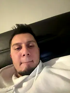 Snapshot of bogerkek chatting on 12-20-25, 11:23 bogerkek online show from 12-20-25, 11:23