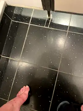 Snapshot of quedesfemmes chatting on 09-28-25, 01:33 quedesfemmes online show from 09-28-25, 01:33