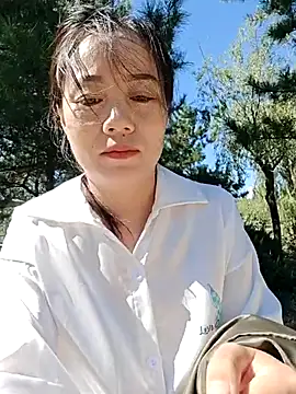 Snapshot of bingxin- chatting on 09-18-25, 04:03 bingxin- online show from 09-18-25, 04:03