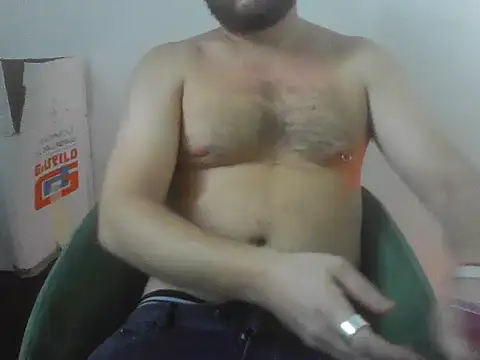 Snapshot of blondi4 chatting on 12-14-25, 12:21 blondi4 online show from 12-14-25, 12:21