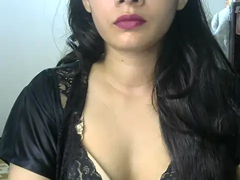 Snapshot of SexyNeylar chatting on 10-15-25, 12:16 SexyNeylar online show from 10-15-25, 12:16