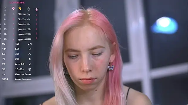 Snapshot of JuliannaWenger chatting on 11-23-25, 03:45 JuliannaWenger online show from 11-23-25, 03:45