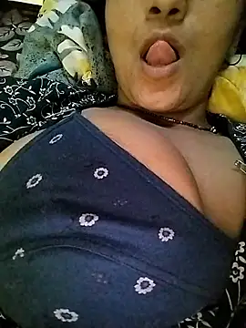 Hottestgirll online show from 11-10-25, 07:51