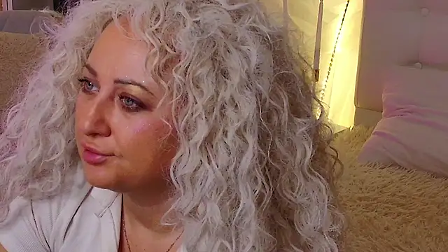 Lilit 1Love online show from 12-02-25, 04:35