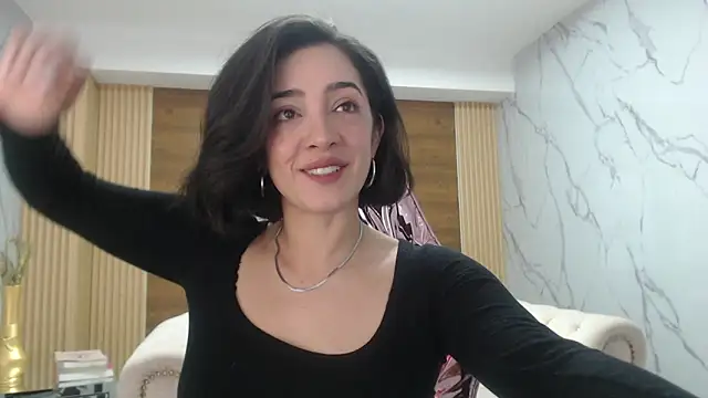 sara lopez s online show from 04-13-26, 01:49