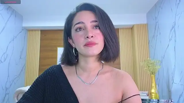 sara lopez s online show from 07-04-26, 01:39