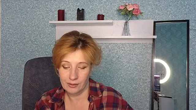 Elannaria online show from 09-28-25, 02:44