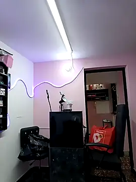 GabyMontenegro online show from 10-17-25, 05:59