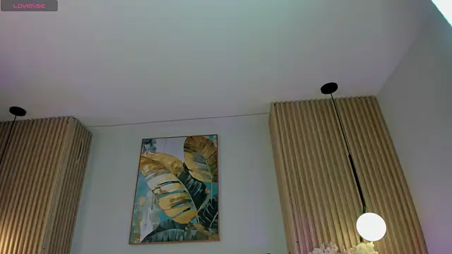 Mila Hank  online show from 03-24-26, 12:10