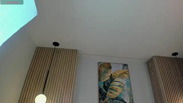 Mila Hank  online show from 03-27-26, 12:16