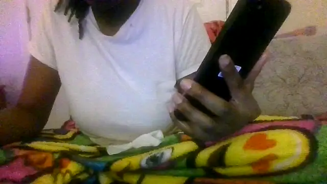 prettymaa online show from 10-29-25, 05:53