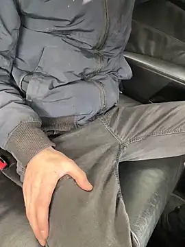 Snapshot of bmwe71 chatting on 02-11-26, 12:54 bmwe71 online show from 02-11-26, 12:54