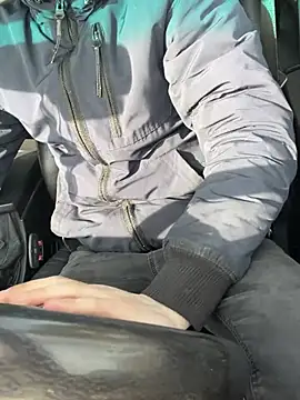 Snapshot of bmwe71 chatting on 03-05-26, 10:44 bmwe71 online show from 03-05-26, 10:44