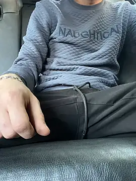 Snapshot of bmwe71 chatting on 03-13-26, 11:06 bmwe71 online show from 03-13-26, 11:06