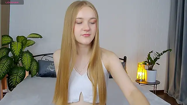 KumiKruz online show from 09-12-25, 01:22