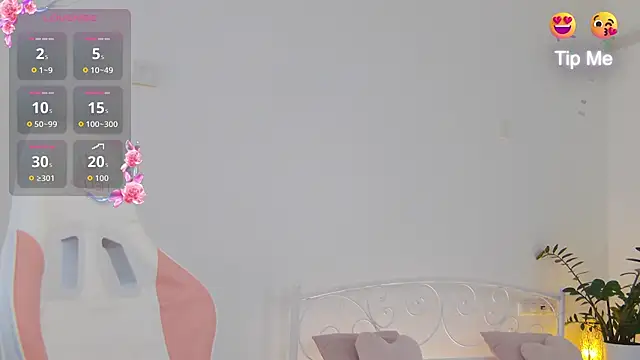 KumiKruz online show from 10-10-25, 01:21