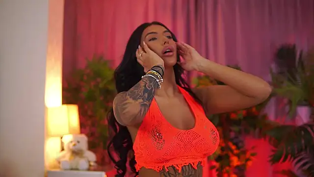 Snapshot of AishaaDevoe chatting on 01-15-26, 08:23 AishaaDevoe online show from 01-15-26, 08:23