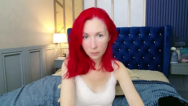 Snapshot of Sofia_Lix chatting on 10-16-25, 04:30 Sofia Lix online show from 10-16-25, 04:30