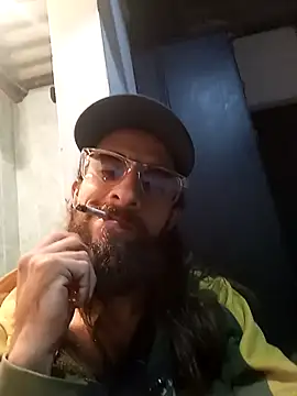 hairy mannn online show from 11-16-25, 03:34