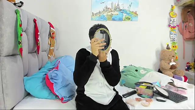 Snapshot of christopher_Hot chatting on 01-07-26, 11:07 christopher Hot online show from 01-07-26, 11:07